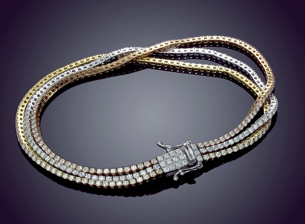 Classic gold bracelet by Diya Jewel