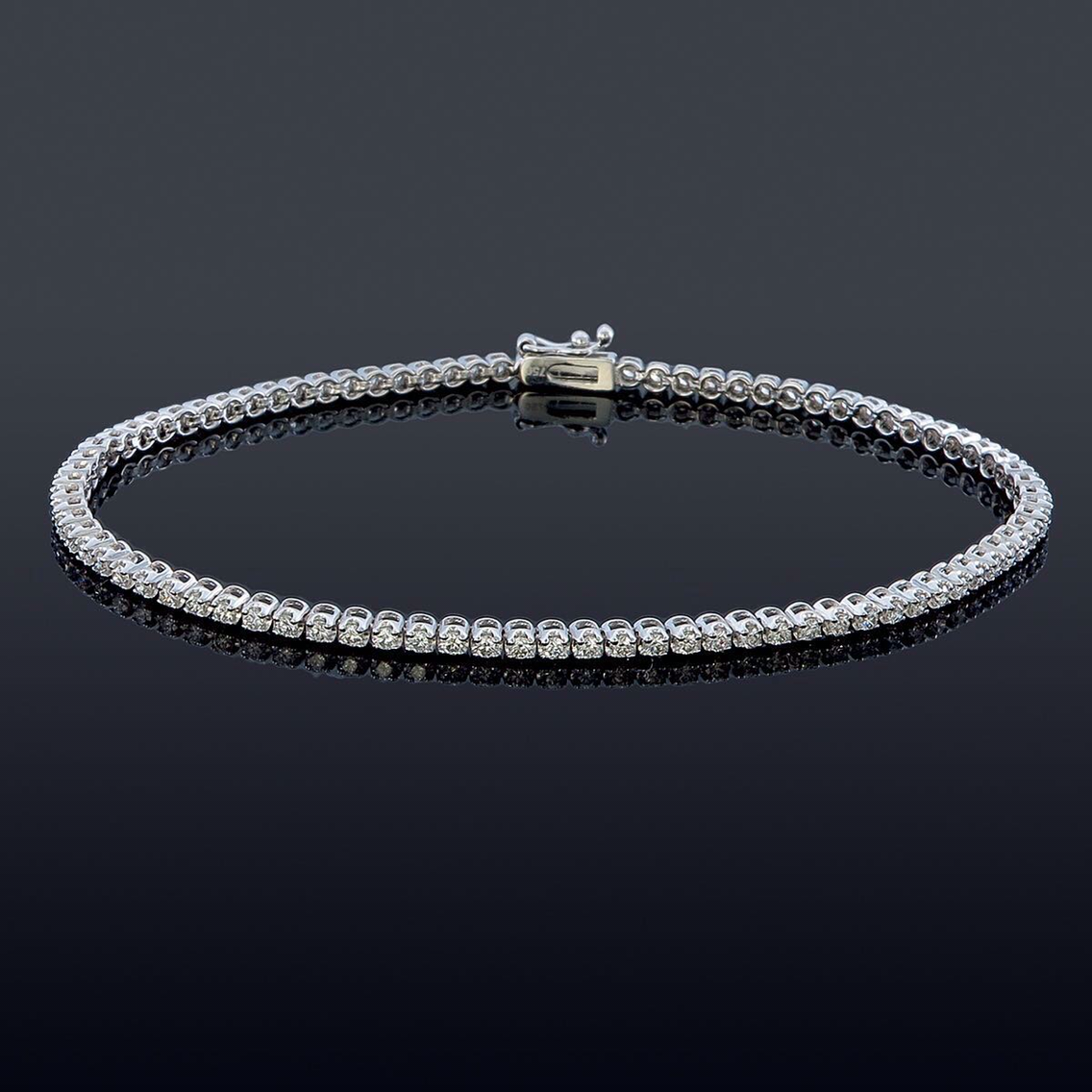 Elegant diamond bracelet by Diya Jewel