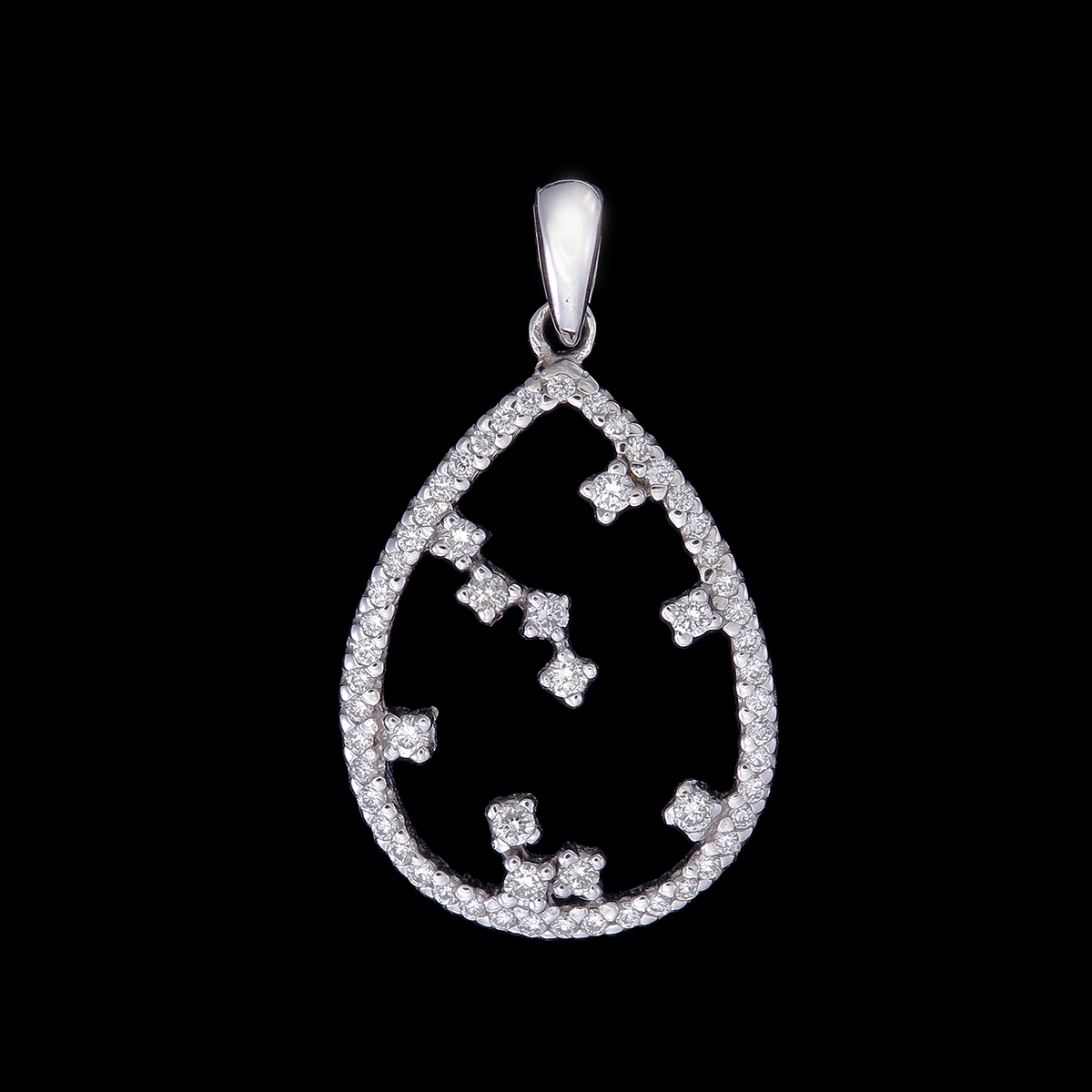 Elegant gold pendant by Diya Jewel